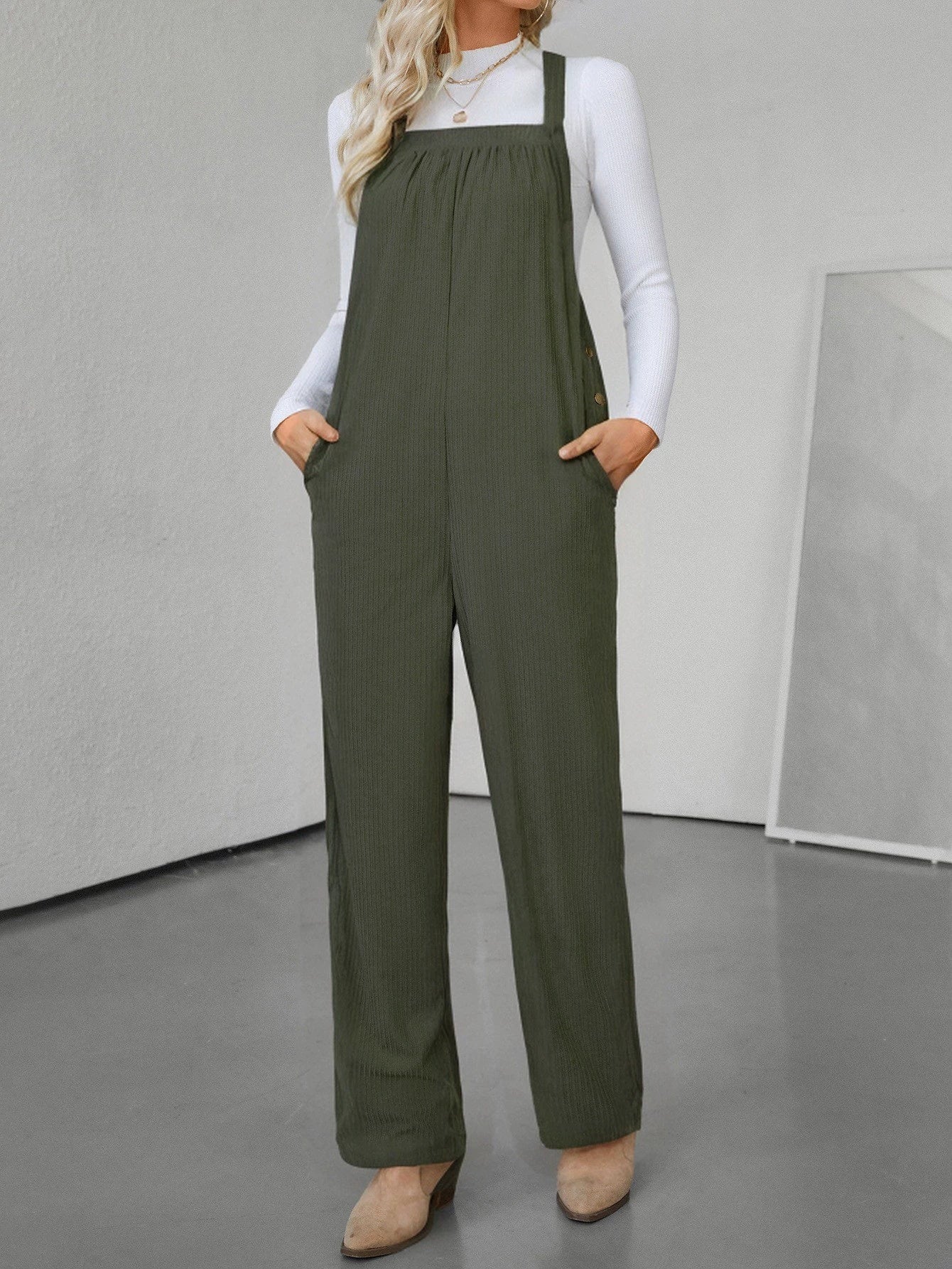 Solid Color Straight Cropped Trousers Women's Casual Style